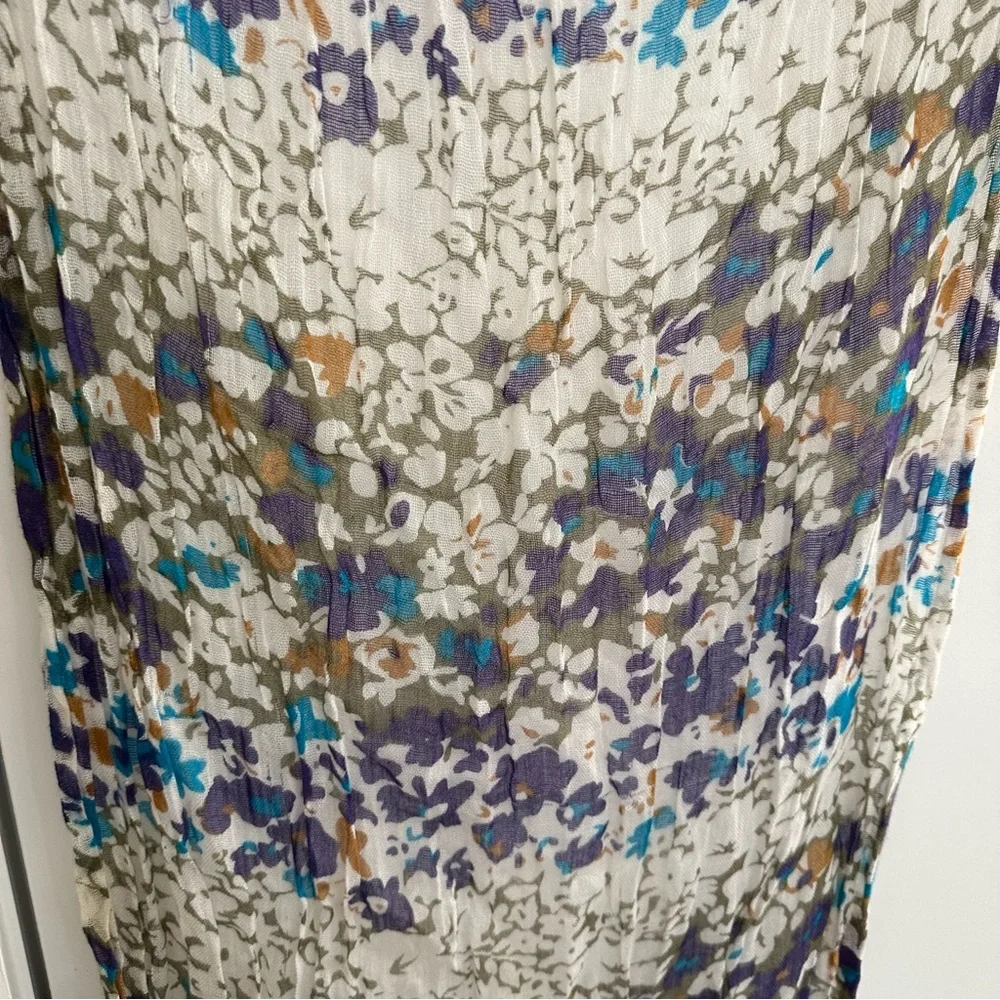 Floral Print Lightweight Scarf - Wrap / Shawl